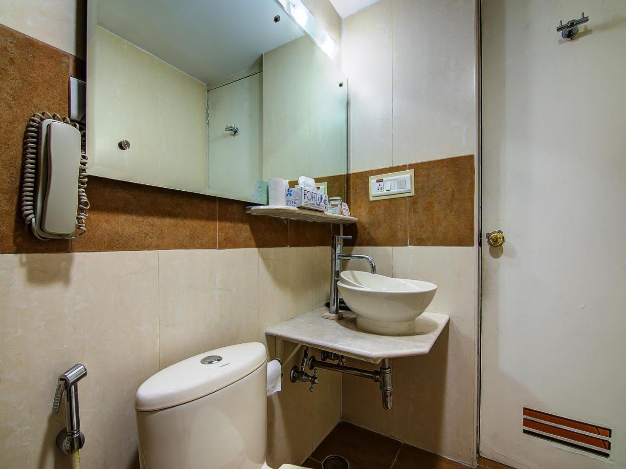 Sai Vishram Business Hotel Бангалор Экстерьер фото