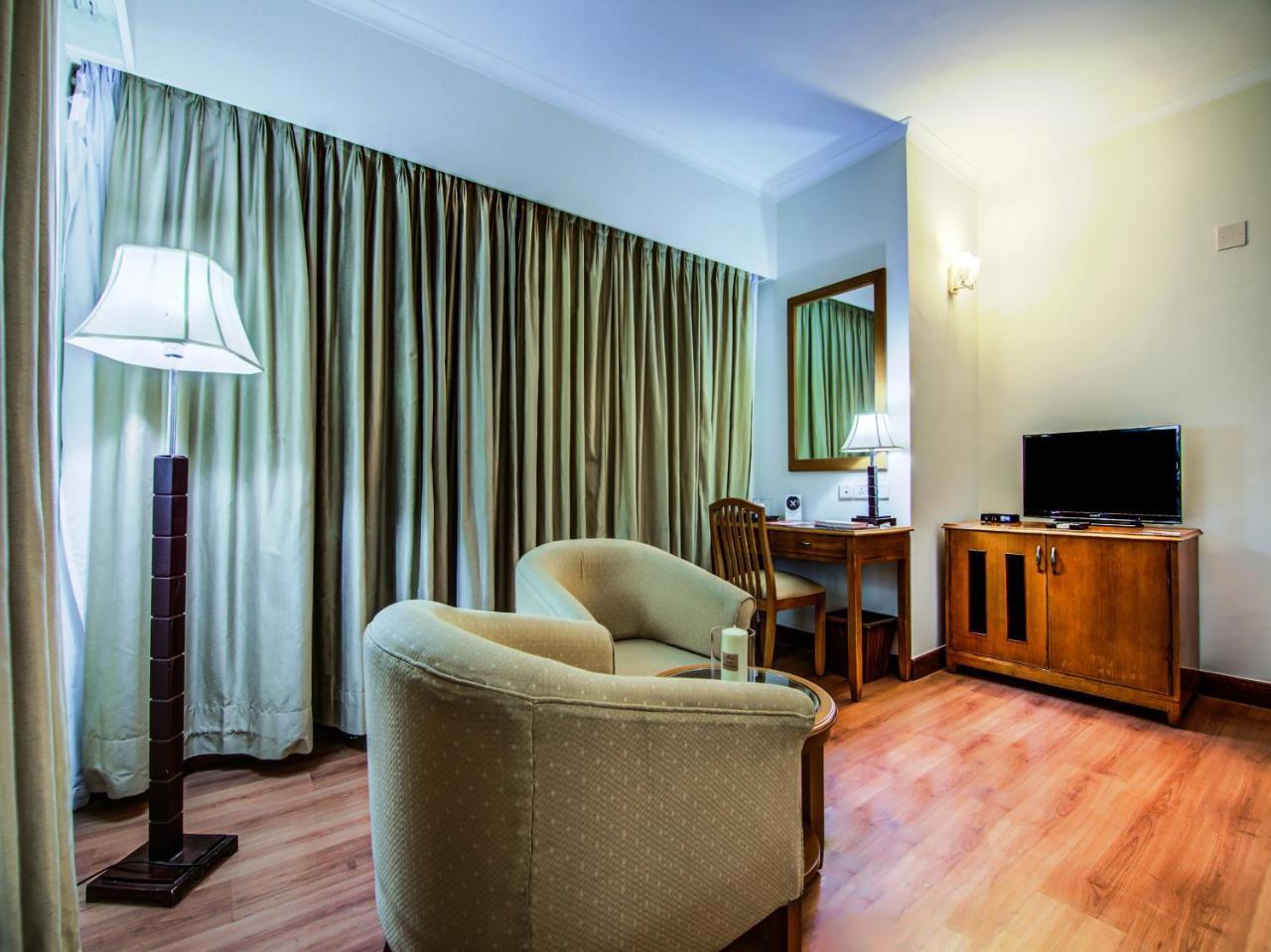 Sai Vishram Business Hotel Бангалор Экстерьер фото