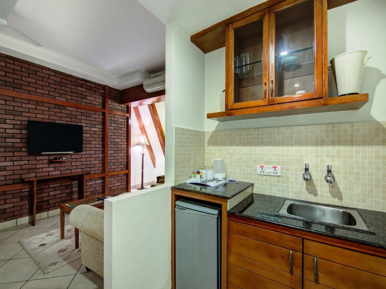 Sai Vishram Business Hotel Бангалор Экстерьер фото